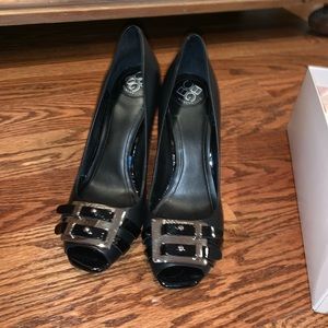 BCBG peep toe